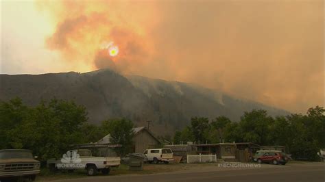 'Firefighters have been getting their butts kicked': Erratic Idaho wildfire threatens thousands ...