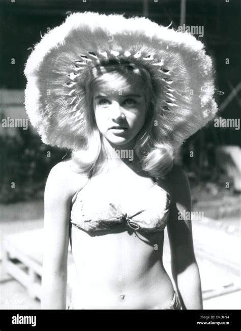 LOLITA -1962 SUE LYON LOLT Stock Photo - Alamy