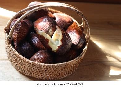 Salak Type Palm Fruit Commonly Eaten Stock Photo 2172647635 | Shutterstock