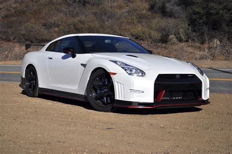 The 2016 Nissan GT-R Nismo has a soul: I met it