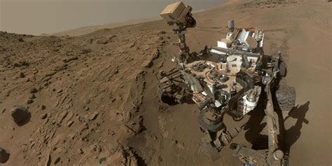 Here's How NASA's Curiosity Rover Took That 'Selfie' Without Getting Its Arm In The Picture ...
