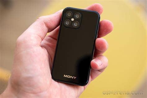 Mony Mist - The smallest 4G smartphone hands-on review | RobotzMania