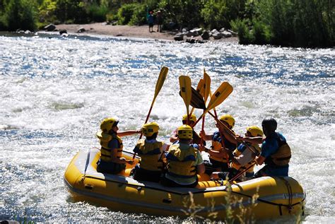 Daycation: Rafting the Rogue River - One Road at a Time