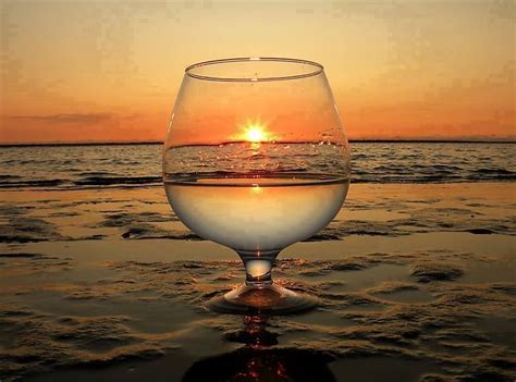 GaillardoJose on Twitter | Wine glass photography, Reflection photography, Glass photography
