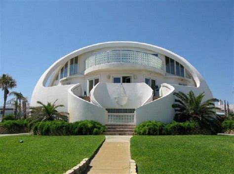 Dome house Florida, USA. | Unusual buildings, Crazy houses, Dome house