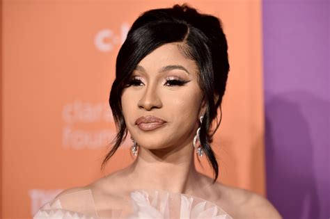 Cardi B Responded to Trolls Saying She Looks "Weird" Without Makeup