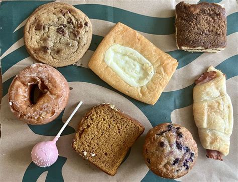 8 Starbucks Bakery Items, Ranked