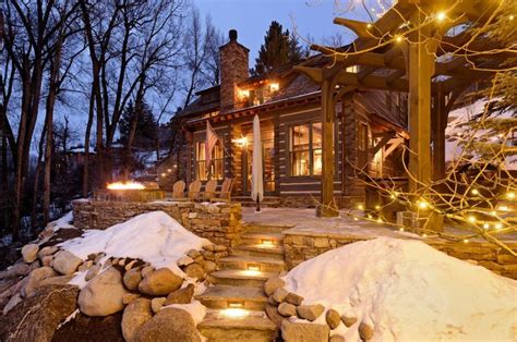 Aspen 'Log Cabin' | Winter escapes, Aspen cabin, Getaway cabins