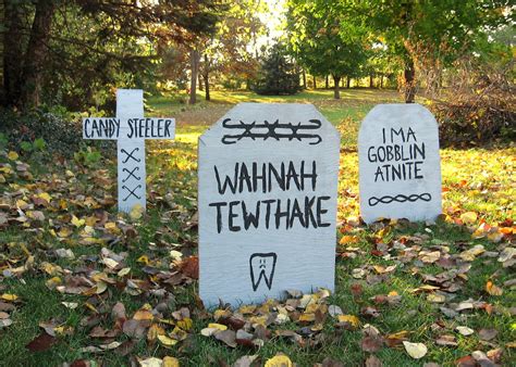 operation paper cut: DIY Halloween Gravestones