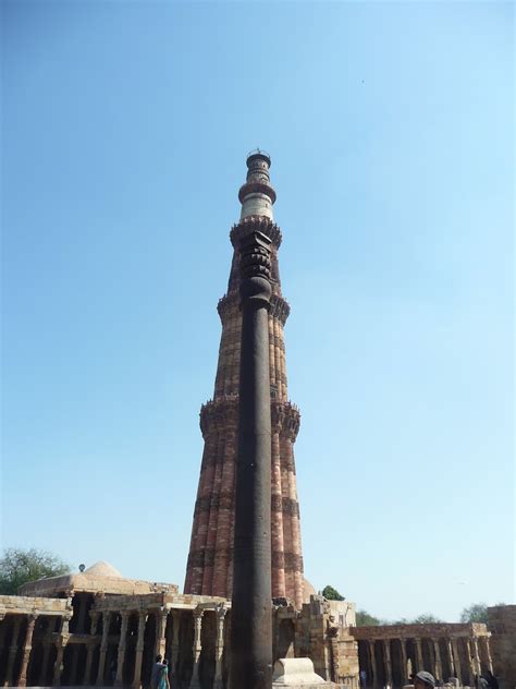 Delhi : Iron Pillar in Qutub Complex | The journey of a thousand miles ...