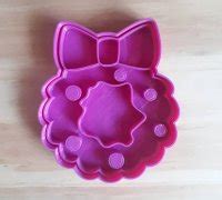 "wreath cookie cutter" 3D Models to Print - yeggi