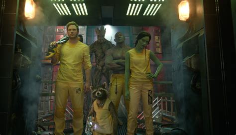 New Official GUARDIANS OF THE GALAXY Stills Showcase Key Moments And Visual Effects - eZone Articles