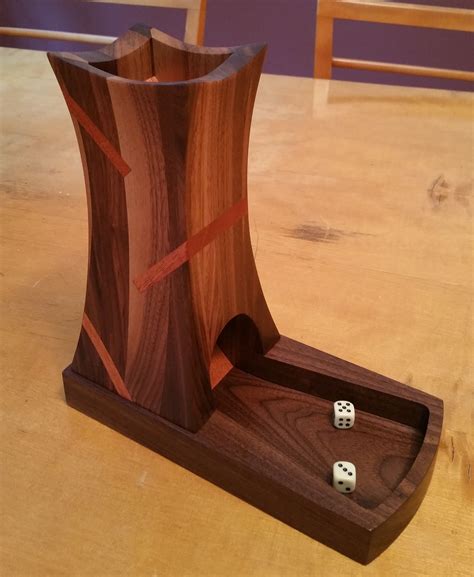 Diy Dice Tower Wood - DIY Alien Costume