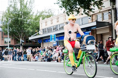 Photos: Naked bikers kick off Seattle summer at the Fremont Solstice Parade | Seattle Refined