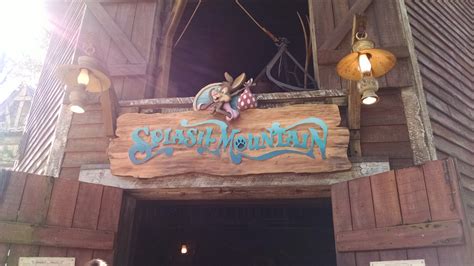 Splash Mountain Ride Review - Storybook World Travel