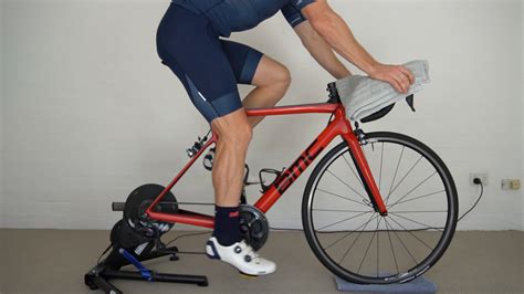 How to Set the Correct Saddle Height - Road Cycling Academy