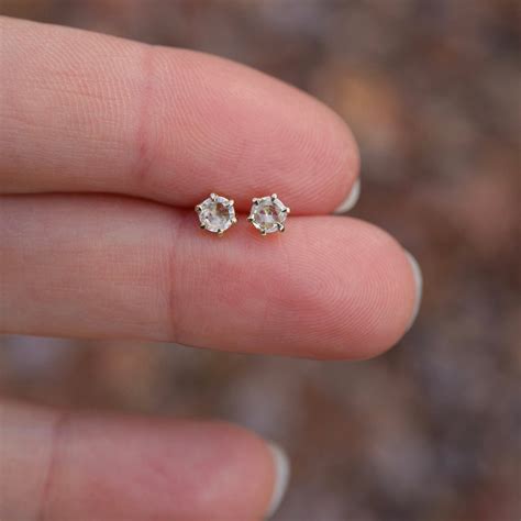 Skara Brae Studs – Dandelion Jewelry