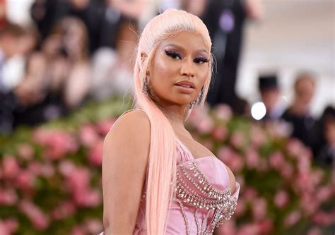 Nick Minaj Is Pregnant, She Revealed on InstagramHelloGiggles