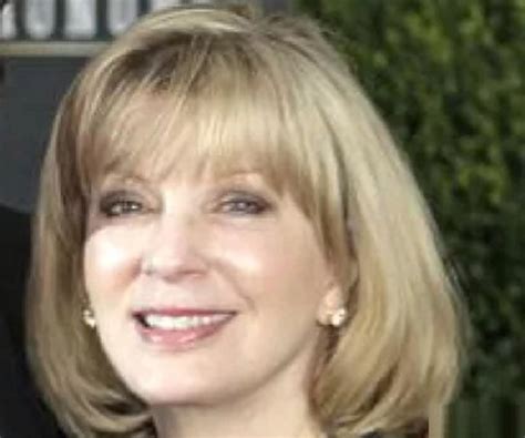 Ann Carlson Khan - Net Worth , Salary, Age, Height, Bio, Family, Career,