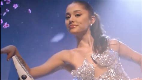 Ariana Grande Makes Her Coaching Debut on 'The Voice' in New Trailer ...