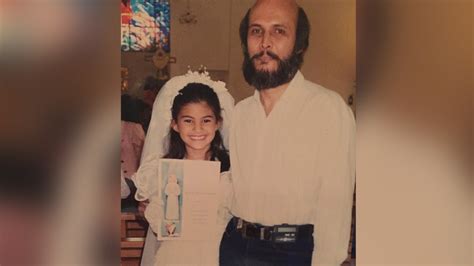 Jacqueline Fernandez shares family pic, wishes father Elroy on birthday ...