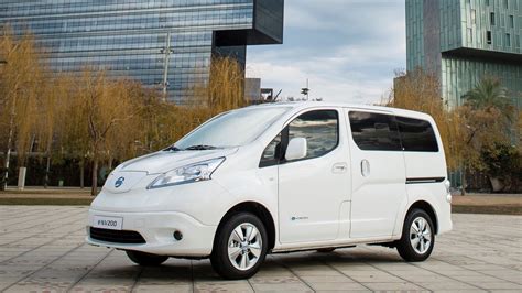 Nissan e-NV200 Evalia (2018-2021) price and specifications - EV Database