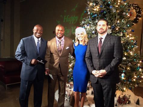 melissa stark on Twitter: "Happy holidays from all of us @nflnetwork ...