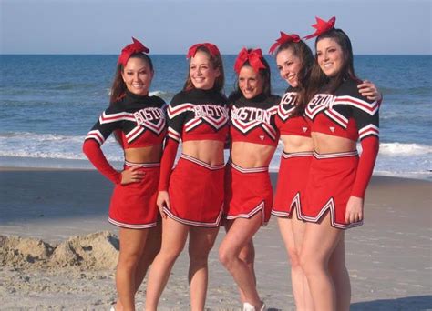 U.S. College Cheerleaders | WhiteWomenBlackMen.com