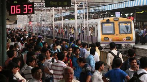 How to use UTS app to purchase Mumbai local train e-tickets without standing in a queue ...