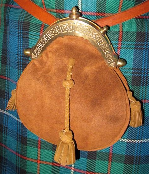 Arts and Crafts Celtic Revival cantle with replacement bag Leather Tooling, Leather Bags, Celtic ...