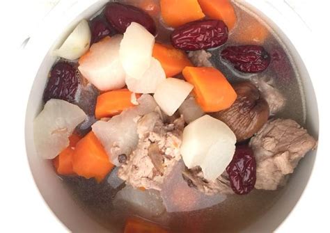 Easiest Way to Prepare Homemade Daikon Radish And Carrot In Pork Rib Soup - supertcc.com