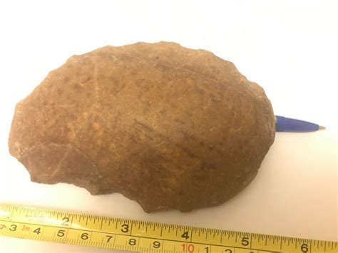 OLDOWAN PEBBLE TOOL SCRAPER stone age hand axe | eBay