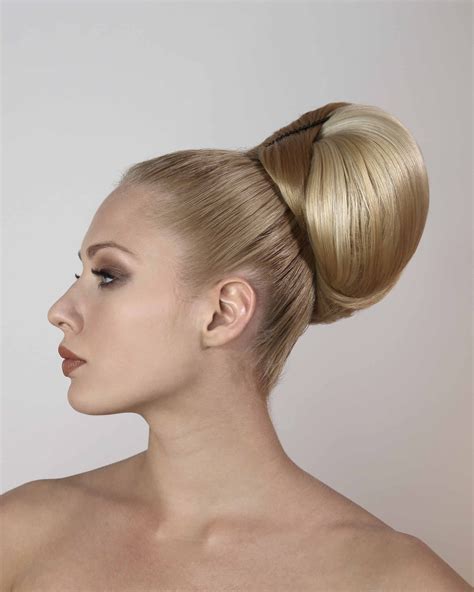 Bouffant Romantic Hairstyles, Sleek Hairstyles, Updos Hairstyle, Sleek ...