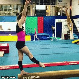 She makes it look so easy Gymnastics Moves, Gymnastics Tricks, Gymnastics Equipment, Amazing ...