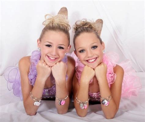 Maddie Ziegler and Chloe Lukasiak for Glitzy Girl | Dance moms chloe ...