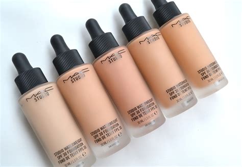 MAKEUP | MAC Studio Waterweight SPF 30 Foundation Review with Swatches ...