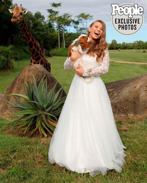 Bindi Irwin Wedding Dress | namacalne-szepty