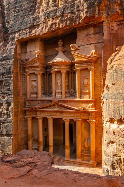 Al Khazneh Tomb Also Called Treasury at Petra, Jordan Stock Photo ...