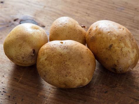 Potatoes 101: All You Need to Know About Common Spuds