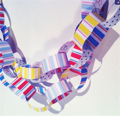 paper Chains | Paper chains, Bunting garland, Bunting