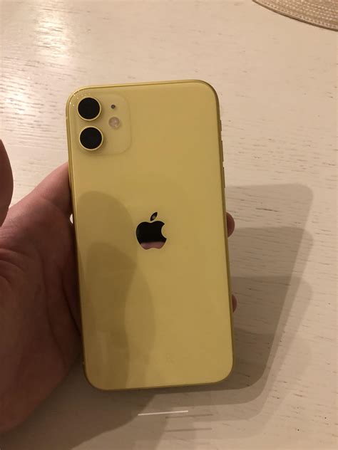 Hello! Bought this yellow iPhone 11 after 1.5 years with space gray ...