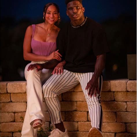 NFL Player Tyreek Hill & Wife-to-Be Keeta Vaccaro Are Engaged