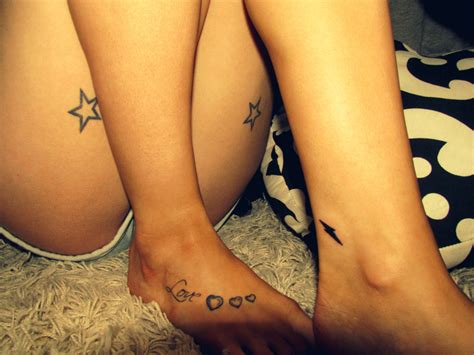 Star Tattoo Meaning On Hand - Design Talk