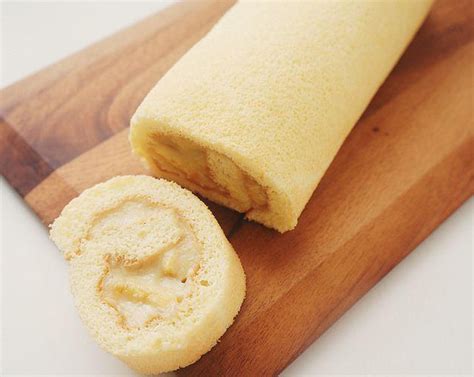 Tokyo Banana Roll Cake Recipe | SideChef