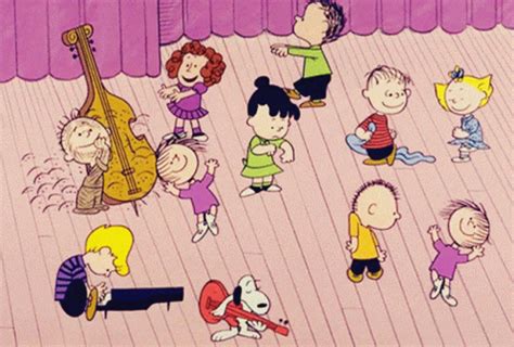 Peanuts Charlie Brown GIF - Peanuts CharlieBrown Christmas - Discover ...