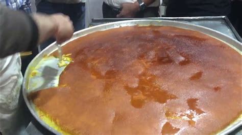 The Best Kunafeh in the World from the City of Nablus at Al Aqsa Kunafeh - YouTube