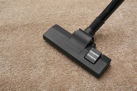 Baking Soda to Clean Carpet: 3 Ways You Can Use It