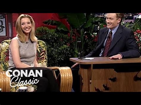 √ Conan O'brien Lisa Kudrow Dating / Friends Reunion Lisa Kudrow Tells ...