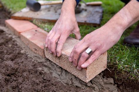 How to edge a lawn with bricks | Brick garden edging, Garden lawn ...