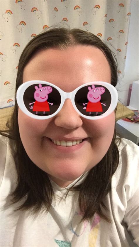 Jessy Sheldrake on Twitter: "Me in Peppa pig sunglasses"